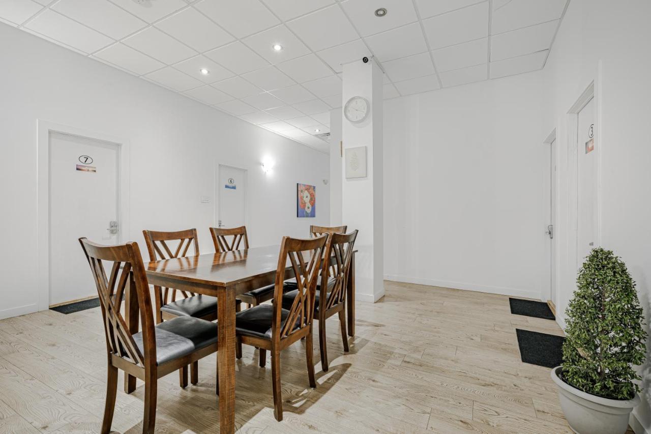 Homa Homestay Hotel By Olympic Stadium Montreal Auberge-Hostel מראה חיצוני תמונה